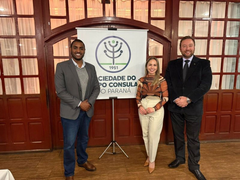 CEO da EDL Brasil prestigia jantar em comemoração ao Dia do Cônsul no Paraná